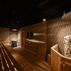The Centurion Sauna Rest & Male Only 캡슐호텔